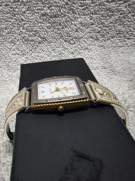 Montana Silversmiths Watch Cowgirl Up Silver Gold Texas Stars New Bat Works ECU main image 8